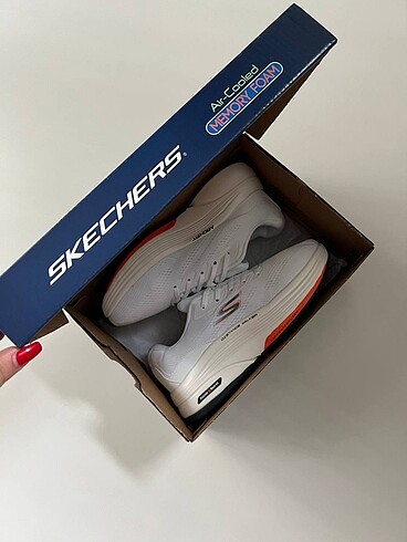 Skechers Go Walk Distance Walker White