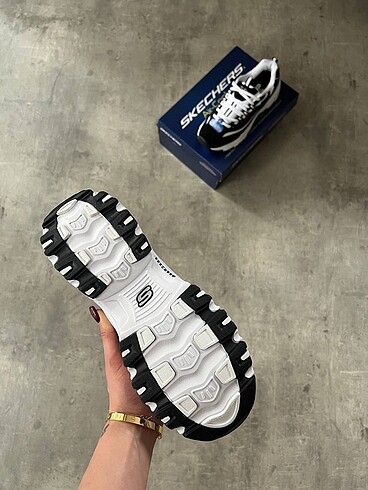 39 Beden SKECHERS D?LİTES Sneaker