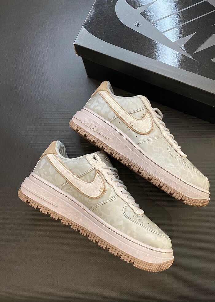 Nike Air Force 1 Low Luxe (40-45 arası numaralar) - Görsel 3