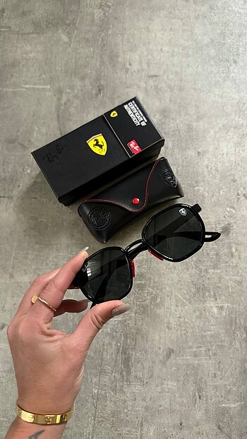 Rayban Ferrari Siyah Cam Siyah Sap - Görsel 3