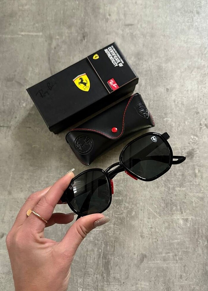 Rayban Ferrari Siyah Cam Siyah Sap - Görsel 3