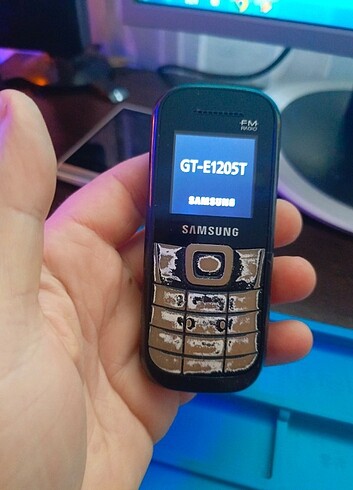 Samsung e1205t