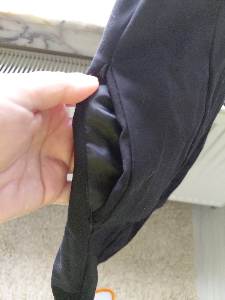 Siyah V Yaka Drapeli Hamile Tişörtü - Görsel 2