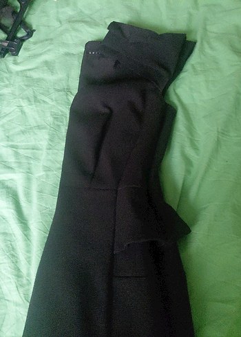 Siyah V Yakalı Drapeli Midi Elbise - Görsel 2