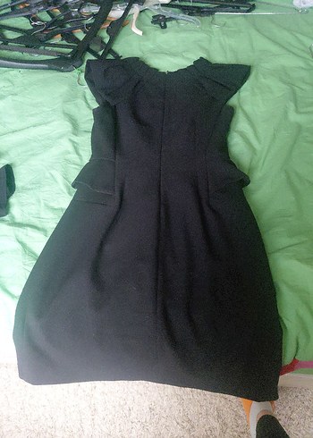 Siyah V Yakalı Drapeli Midi Elbise - Görsel 3