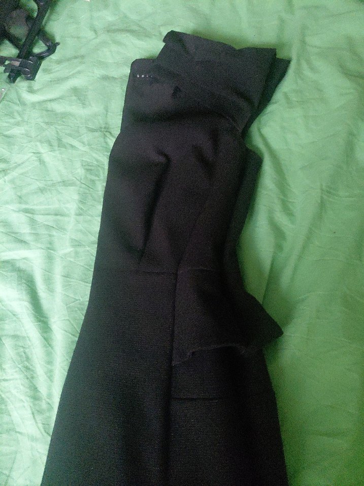 Siyah V Yakalı Drapeli Midi Elbise - Görsel 2