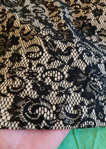 Dantel İşlemeli Siyah Midi Etek - Görsel 2