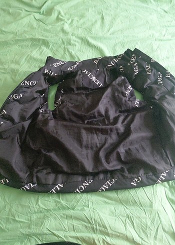 Balenciaga Siyah Baskılı Uzun Yelek - Görsel 5