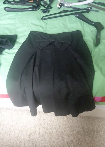 Fiyonk Detaylı Siyah Mini Etek - Görsel 4