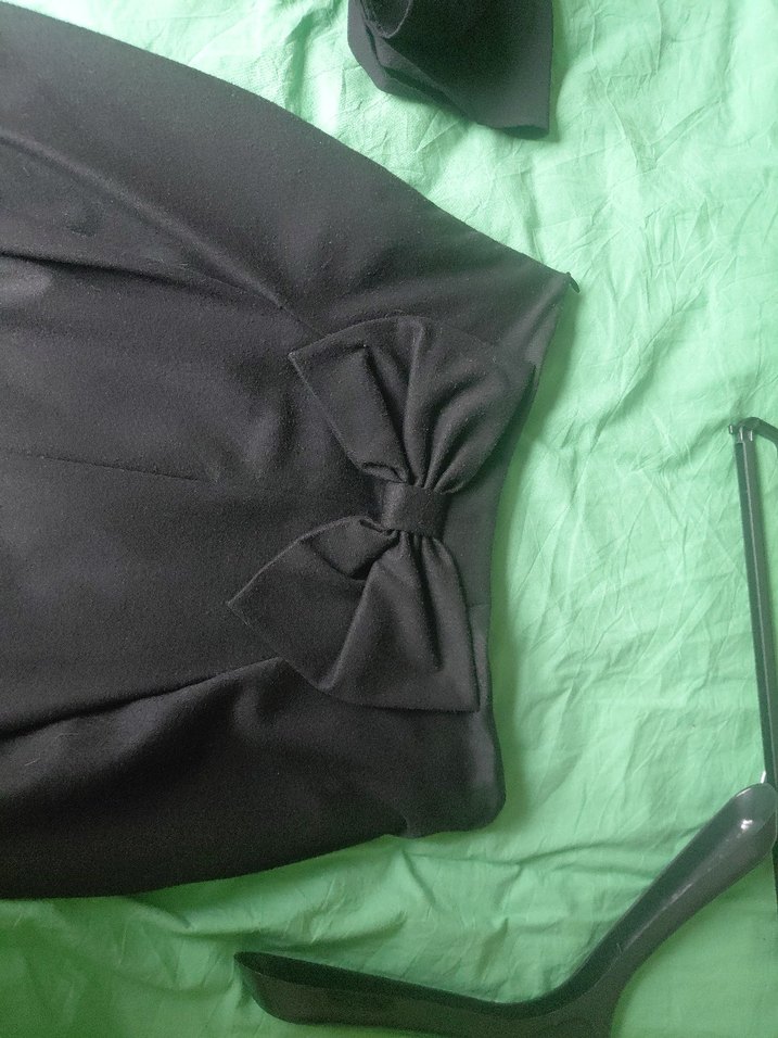 Fiyonk Detaylı Siyah Mini Etek - Görsel 5