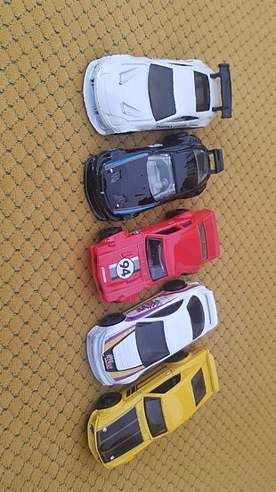 Hot wheels oyuncak koleksiyon araba