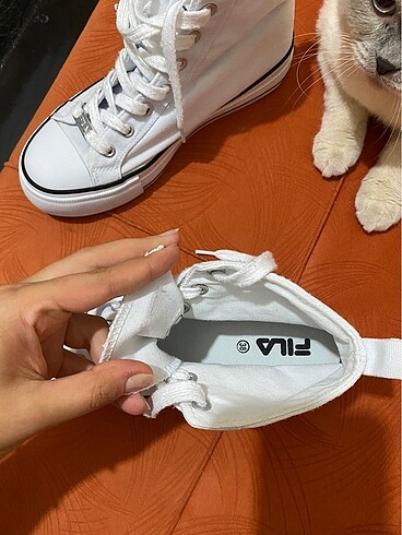 38 Beden Fila marka Converse model ayakkabı