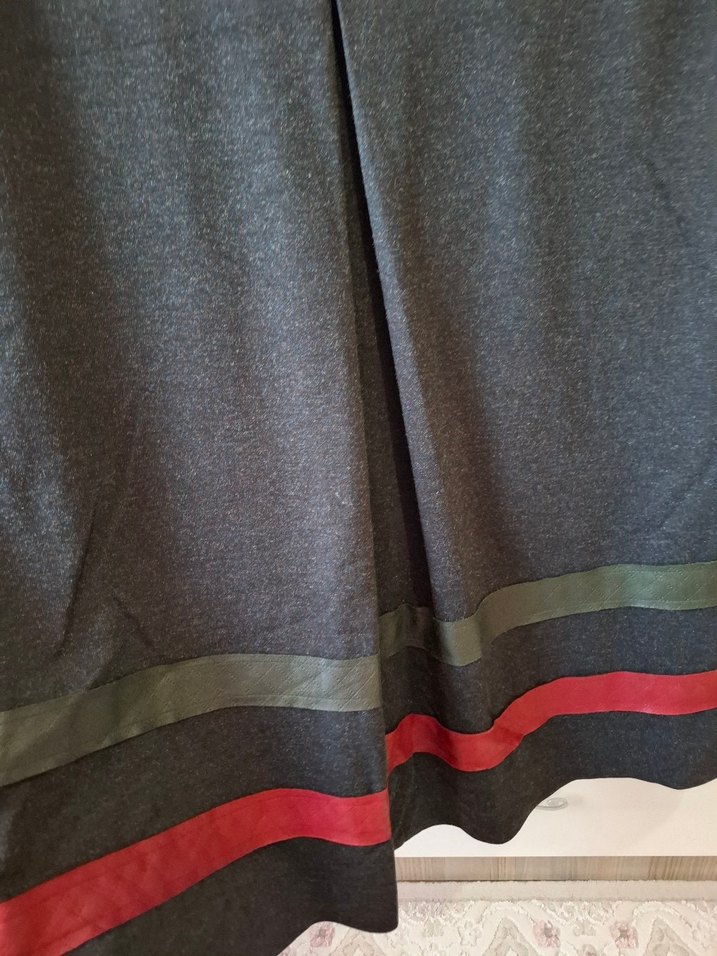 Gri Midi  kadin Etek, Pileli ve Rahat Kesim - Görsel 2