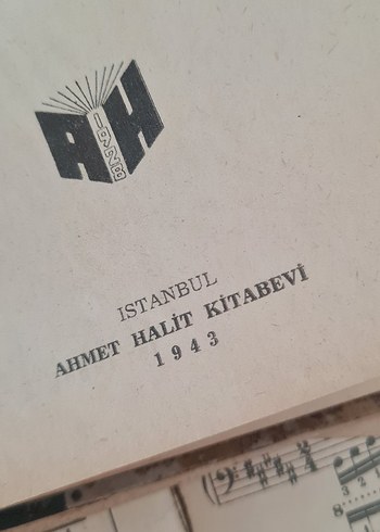 Vesta Rahibesi -  1943 - Görsel 3