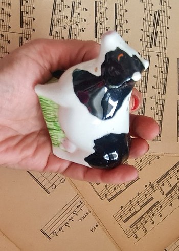 Beyaz Siyah Desenli İnek Figürü - Görsel 3