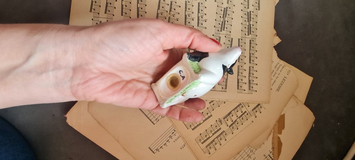 Beyaz Siyah Desenli İnek Figürü - Görsel 2