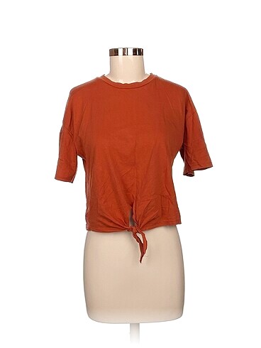 Addax T-shirt %70 İndirimli.