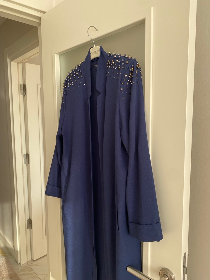 Vatkalı incili Uzun Ceket - Görsel 4