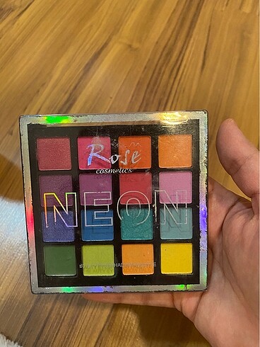 Neon renkli dar paleti