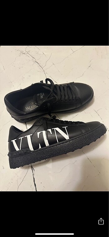 Valentino sneaker