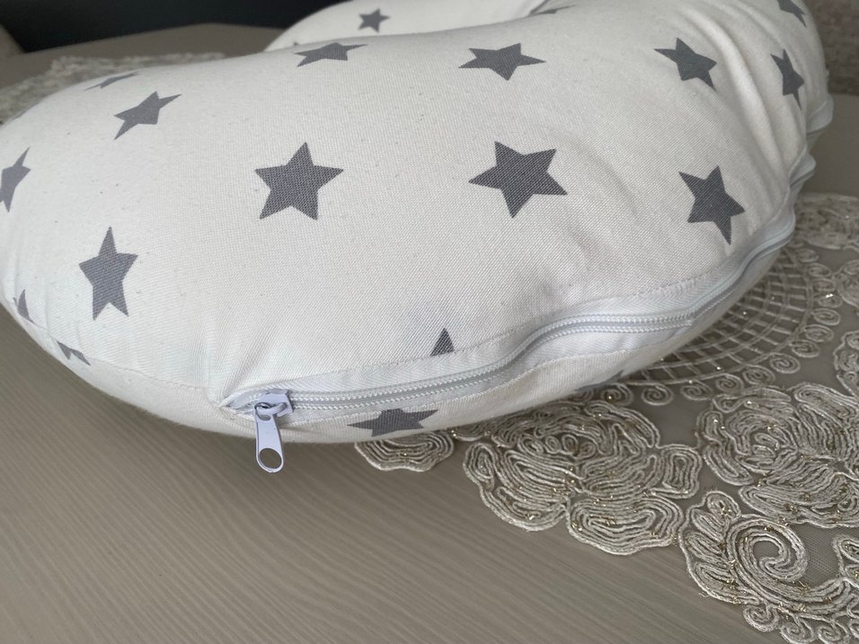 Gri Yıldız Desenli Emzirme ve Hamilelik Yastığı - Görsel 3