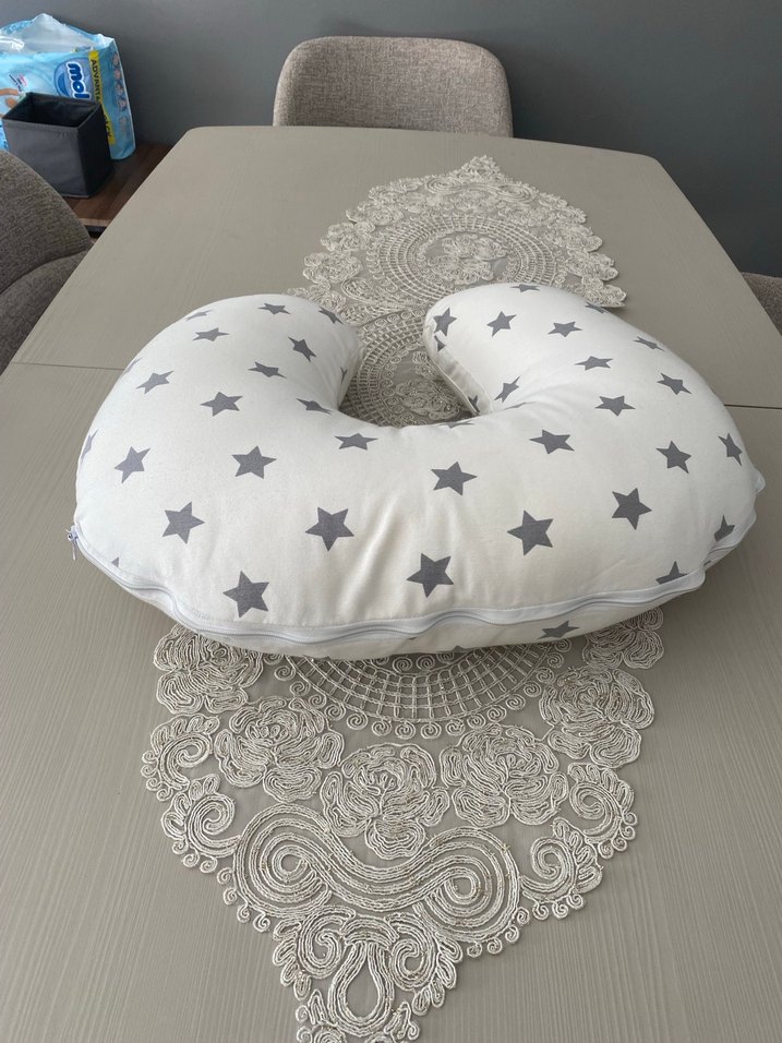 Gri Yıldız Desenli Emzirme ve Hamilelik Yastığı - Görsel 2