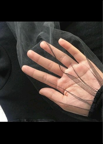 Transparan kollu siyah bluz - Görsel 4