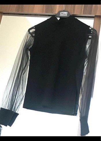 Transparan kollu siyah bluz - Görsel 3