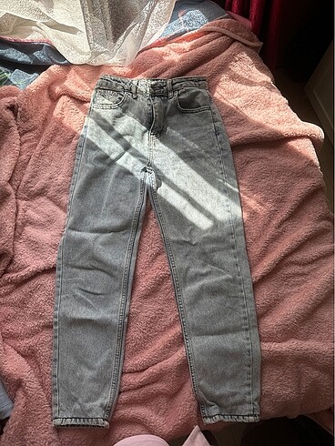 Mom Jean