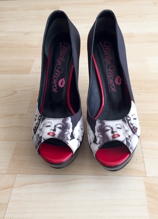Pop art ayakkabı 