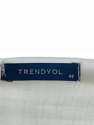 40 Beden beyaz Renk Trendyol & Milla Uzun Elbise %70 İndirimli.