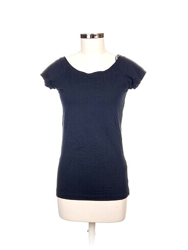 Zara Bluz %70 İndirimli.