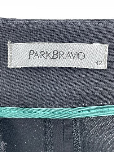 40 Beden siyah Renk Park Bravo Kumaş Pantolon %70 İndirimli.