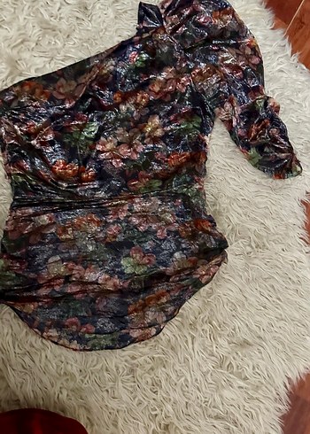 Kadın Çok Renkli Batik Desenli Drapeli Mini Bluz