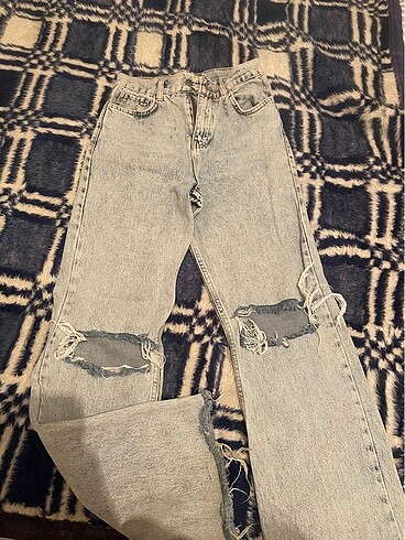 Wide leg/ straight jean