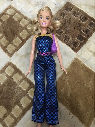 Barbie bebek