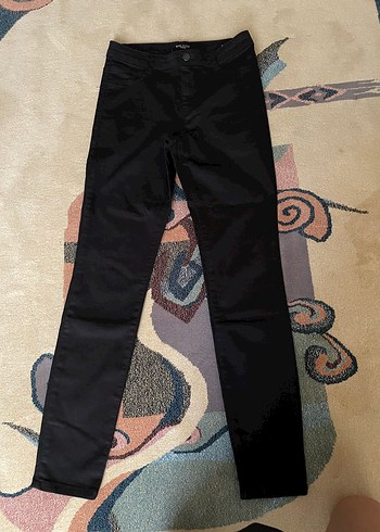 Siyah Dar Kesim Pantolon