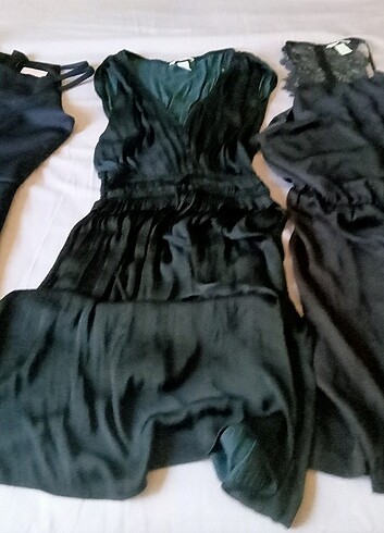 m Beden siyah Renk 3 elbise ister gündüz isterseniz gecede giyilir