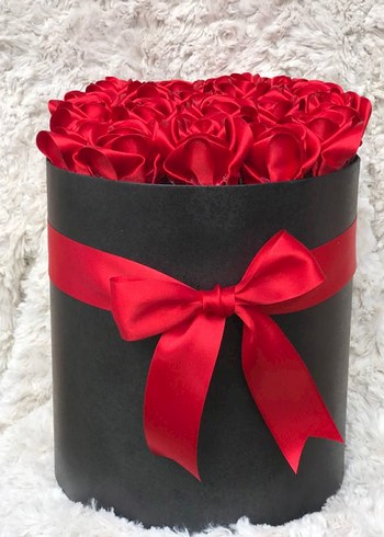 Pembe ve krem yapay gül hediye kutusu - Görsel 7