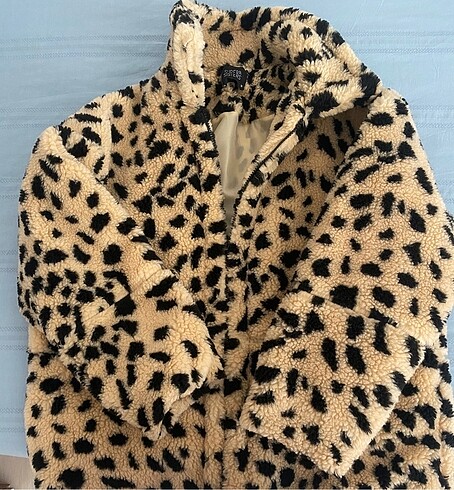 Leopar desenli mont