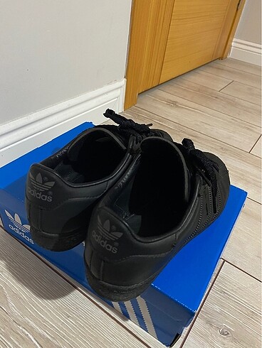 42 Beden Adidas superstar 82 ayakkabi