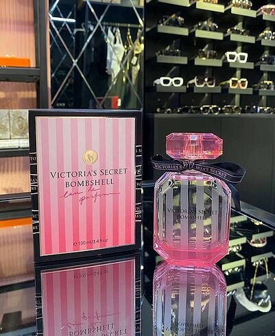 Victoria s secret bombshell