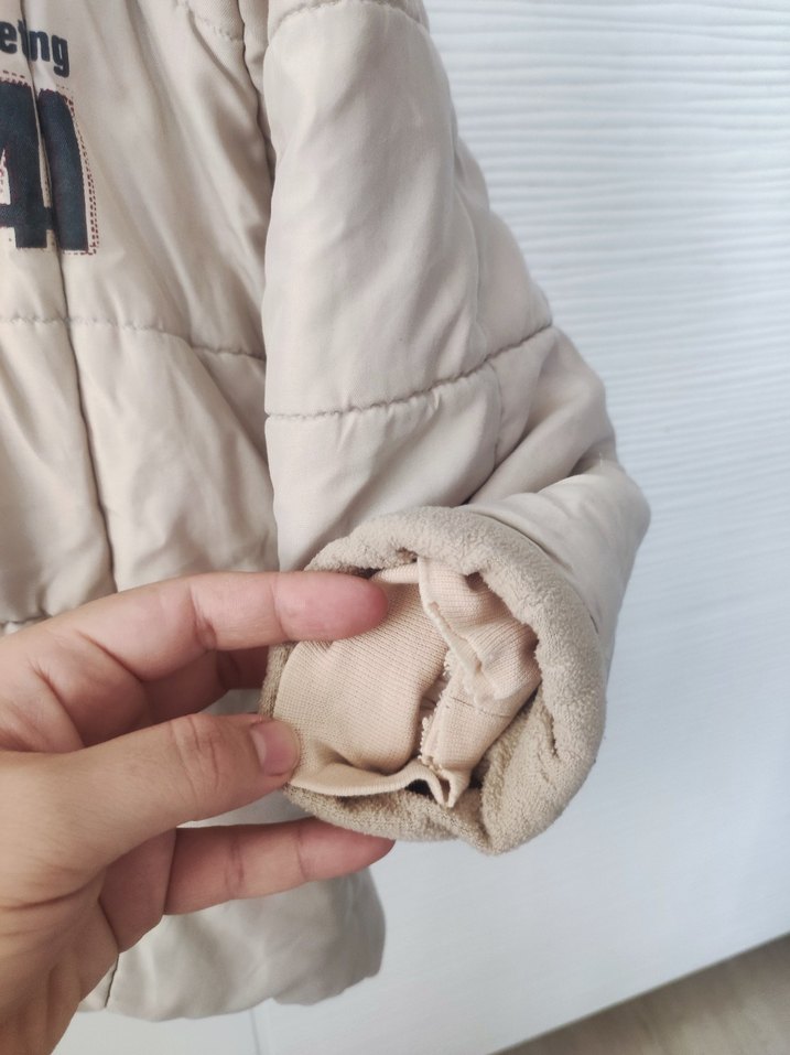 Bej Düğmeli Erkek Çocuk Mont - Görsel 3