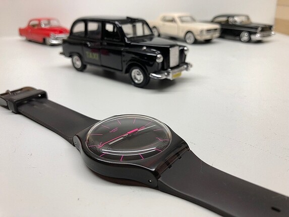 Orijinal Swatch Saat Tertemiz az kullanılmıştır