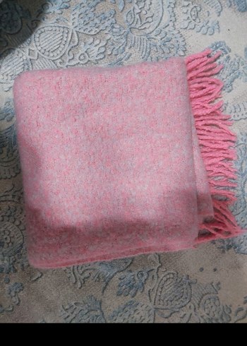 Pembe Kadın Dökümlü Bohem Şal - Görsel 3