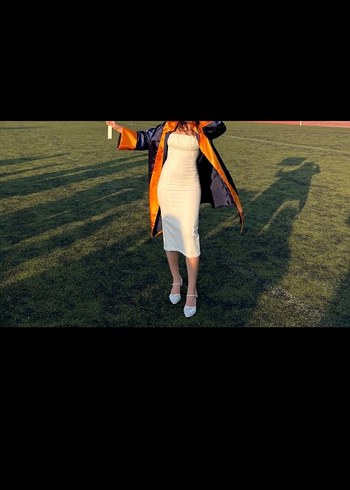 Uzun Beyaz Drapeli ince ip askılı Mezuniyet Elbisesi - Görsel 2