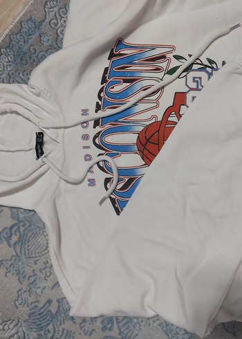 Beyaz Baskılı Kapüşonlu Sweatshirt - Görsel 4