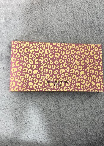 Revolution Pro New Neutral Göz Farı Paleti - Görsel 2