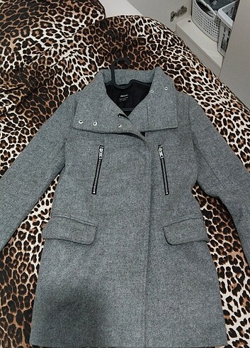 Bershka kaşe kaban xs