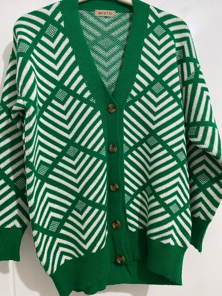 Yeşil Desenli Örgü Kadın Hırka - Görsel 4